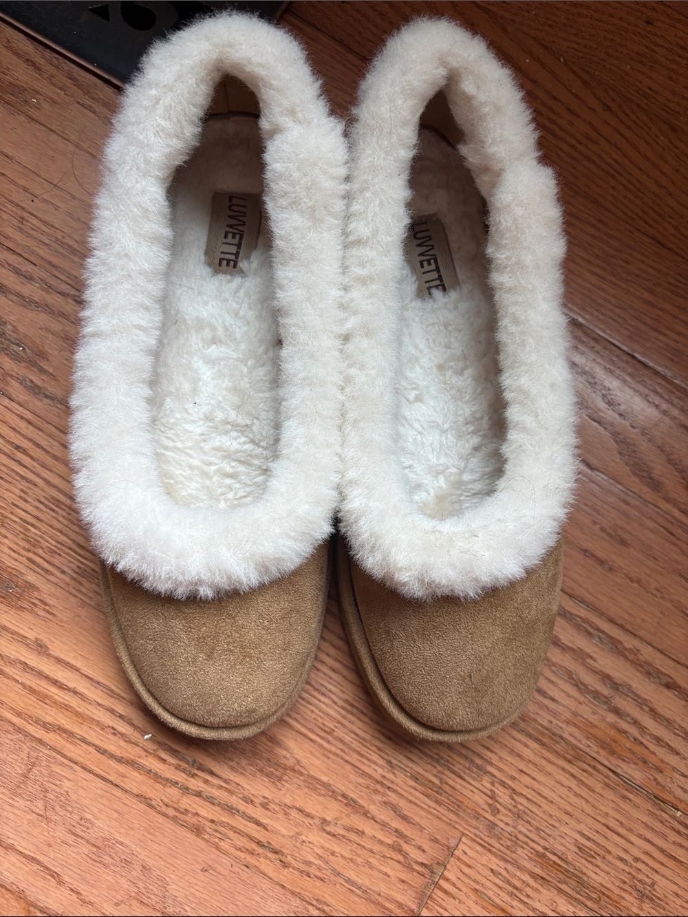 Women's Shearling-Trim  Slippers in Tan